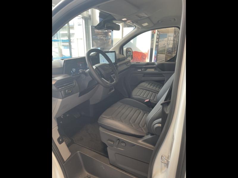 Image FORD Tourneo Custom 320 L2H1 2.0 EcoBlue 170ch Titanium BVA8