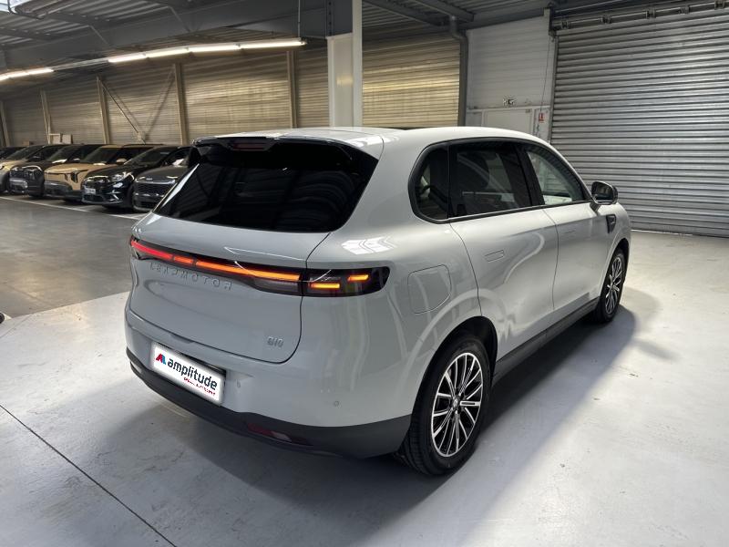 Image LEAPMOTOR B10 REEV 218ch 18,8 kWh Design