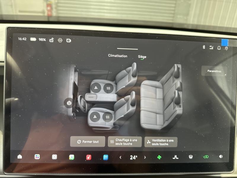 Image LEAPMOTOR B10 REEV 218ch 18,8 kWh Design