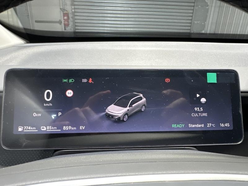 Image LEAPMOTOR B10 REEV 218ch 18,8 kWh Design