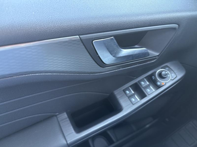 Image FORD Kuga 2.5 Duratec 180ch Hybrid FlexiFuel Titanium Business Powershift