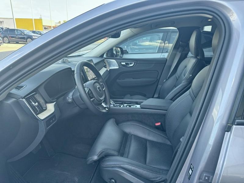 Image VOLVO XC60 T6 Hybride Rechargeable 350ch Ultra Style Dark Geartronic 8 AWD