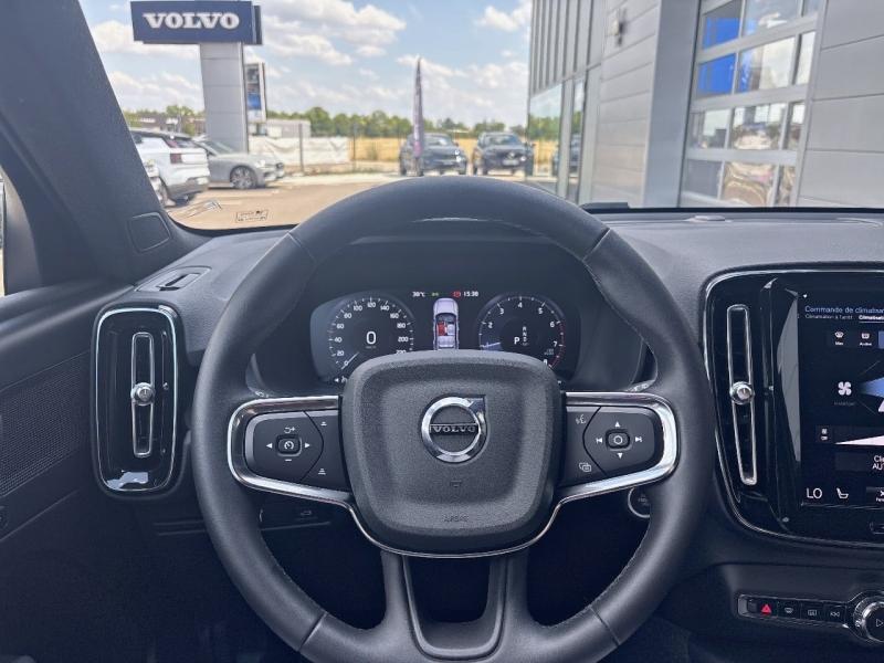 Image VOLVO XC40 T2 129ch Momentum Business Geartronic 8