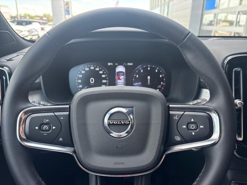 Image VOLVO XC40 T2 129ch Momentum Business Geartronic 8
