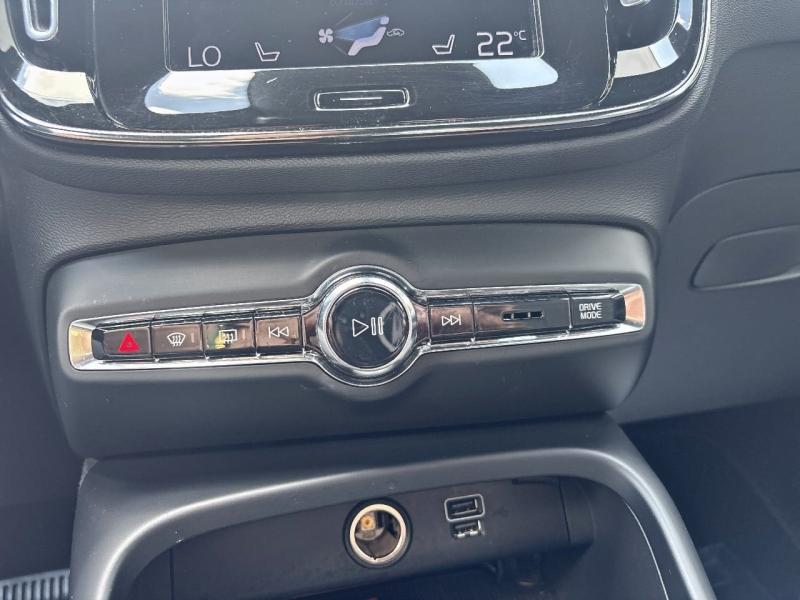 Image VOLVO XC40 T2 129ch Momentum Business Geartronic 8