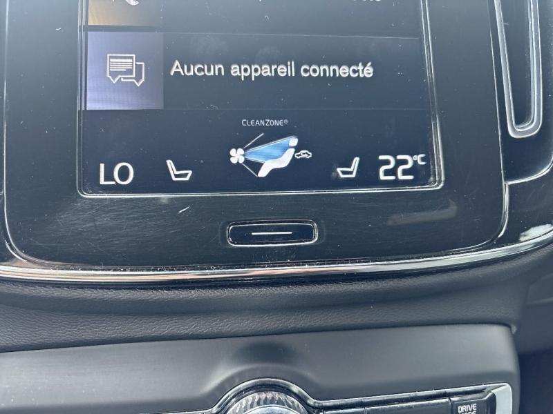 Image VOLVO XC40 T2 129ch Momentum Business Geartronic 8