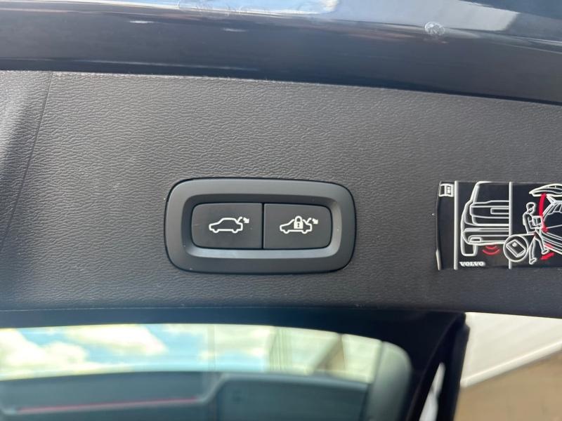 Image VOLVO XC40 T2 129ch Momentum Business Geartronic 8
