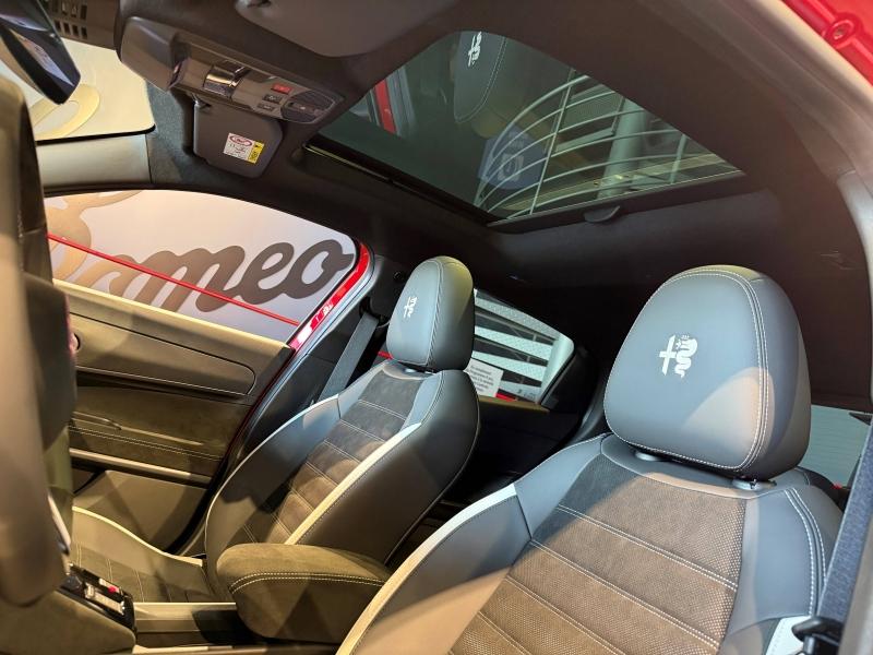 Image ALFA ROMEO Junior 1.2 Ibrida 145ch Sport Speciale e-DCT6