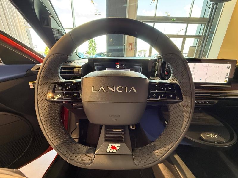 Image LANCIA Ypsilon 1.2 Ibrida 110ch HF Line eDCT6