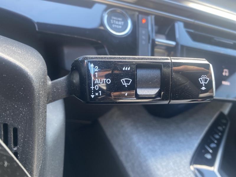 Image PEUGEOT 3008 Electrique 210ch Batterie 73 kWh GT