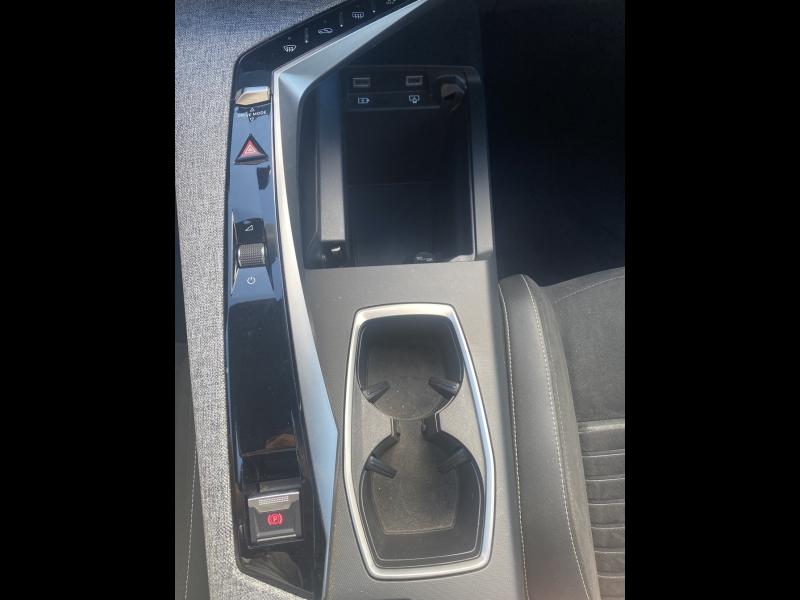 Image PEUGEOT 3008 Electrique 210ch Batterie 73 kWh GT