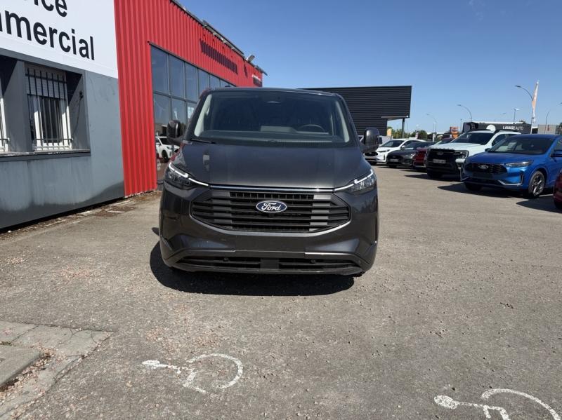Image FORD Fourgon 320 L1H1 2.5L Duratec 232 ch hybride rechargeable CVT PHEV LIMITED
