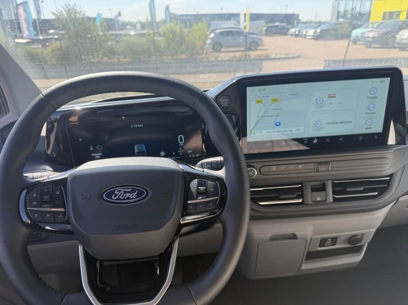 Image FORD Fourgon 320 L1H1 2.5L Duratec 232 ch hybride rechargeable CVT PHEV LIMITED
