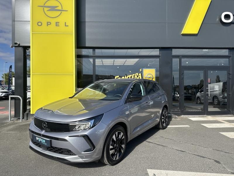 Photo OPEL Grandland 1.6 Turbo 225ch Hybride Elegance Business MY23