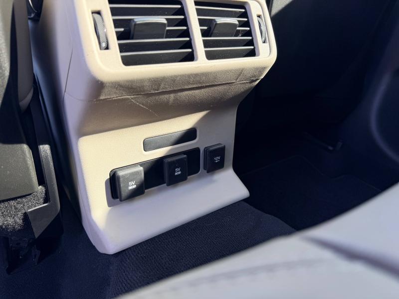 Image LAND-ROVER Range Rover Velar 3.0D V6 300ch R-Dynamic SE AWD BVA
