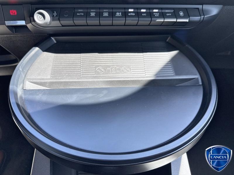 Image LANCIA Ypsilon 1.2 Ibrida 110ch HF Line eDCT6