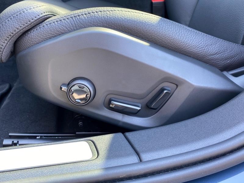 Image VOLVO V60 V60 Ultra  T6 AWD Hybride rechargeable  Hybride Rechargeable (Essence)  Chrome