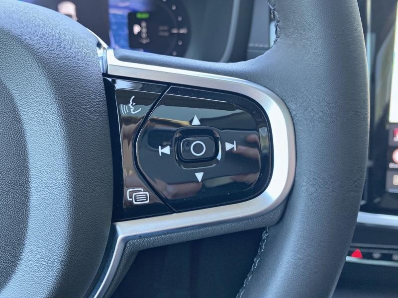 Image VOLVO V60 V60 Ultra  T6 AWD Hybride rechargeable  Hybride Rechargeable (Essence)  Chrome