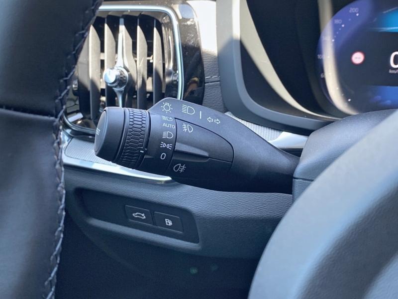 Image VOLVO V60 V60 Ultra  T6 AWD Hybride rechargeable  Hybride Rechargeable (Essence)  Chrome