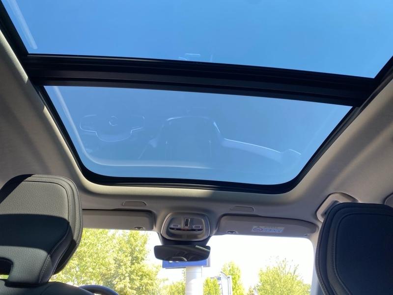 Image VOLVO V60 V60 Ultra  T6 AWD Hybride rechargeable  Hybride Rechargeable (Essence)  Chrome