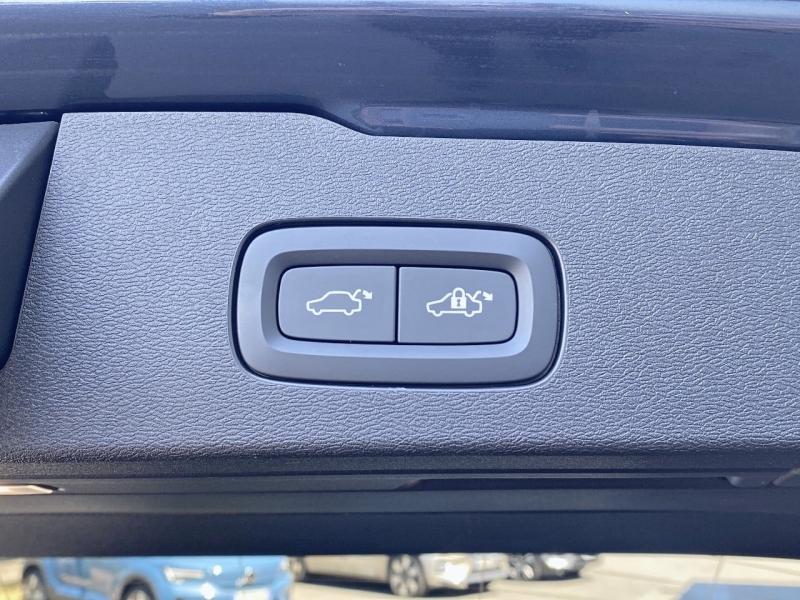 Image VOLVO V60 V60 Ultra  T6 AWD Hybride rechargeable  Hybride Rechargeable (Essence)  Chrome