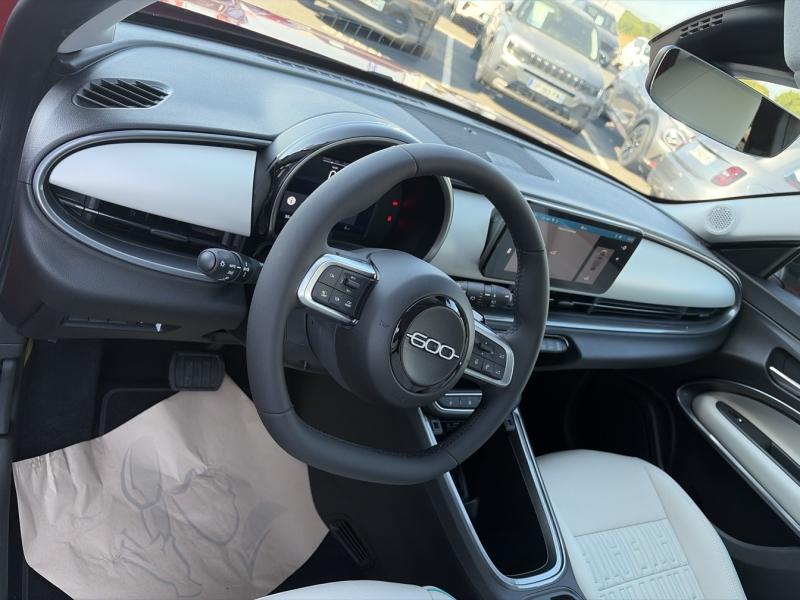 Image FIAT 600 1.2 Hybrid Turbo 110ch La Prima eDCT6