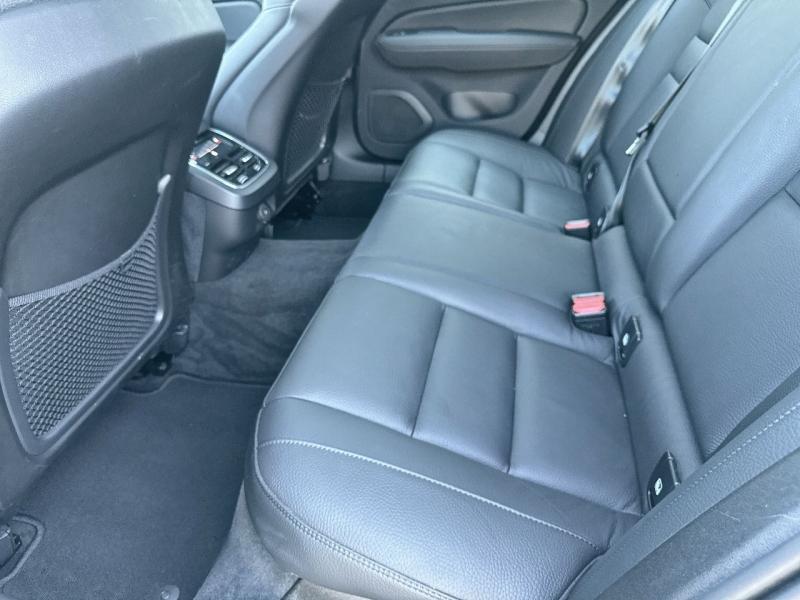 Image VOLVO V60 B4 197ch Ultra Style Dark DCT 7