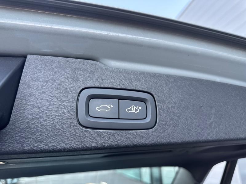 Image VOLVO V60 B4 197ch Ultra Style Dark DCT 7