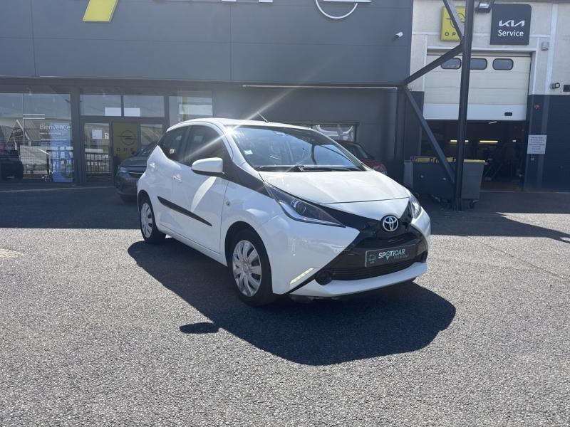 Image TOYOTA Aygo 1.0 VVT-i 69ch x-play x-shift 5p