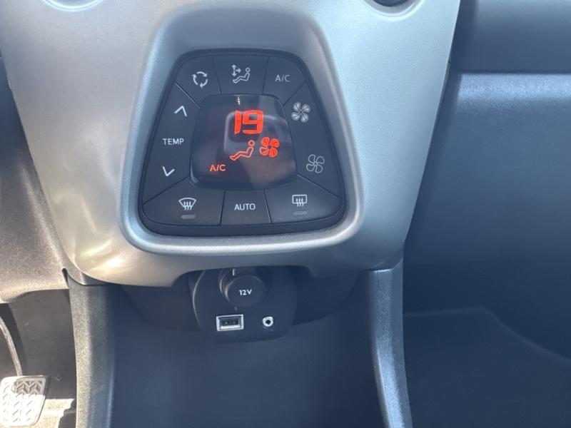 Image TOYOTA Aygo 1.0 VVT-i 69ch x-play x-shift 5p