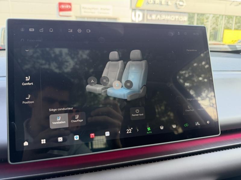Image LEAPMOTOR C10 REEV 215ch 28,4 kWh Design MY25