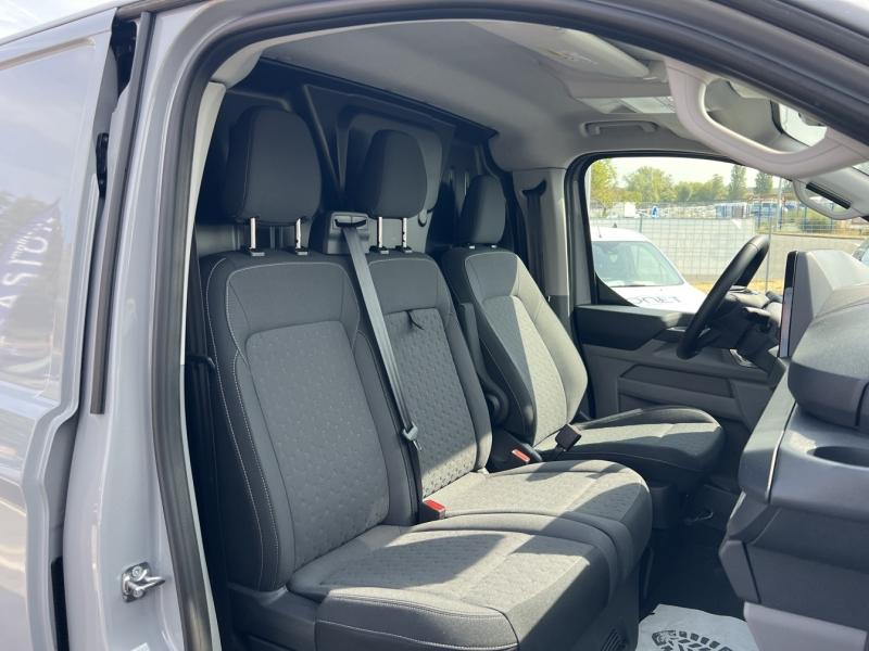 Image FORD Transit Custom Fg 320 L1H1 2.5 Duratec 232ch Hybride rechargeable Limited CVT