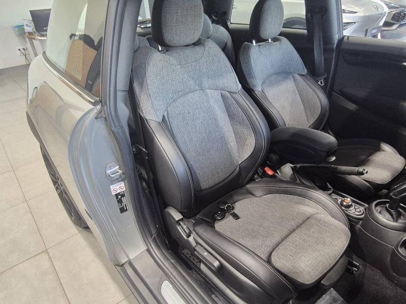 Image MINI Mini Cooper 136ch Edition Greenwich BVA7 109g