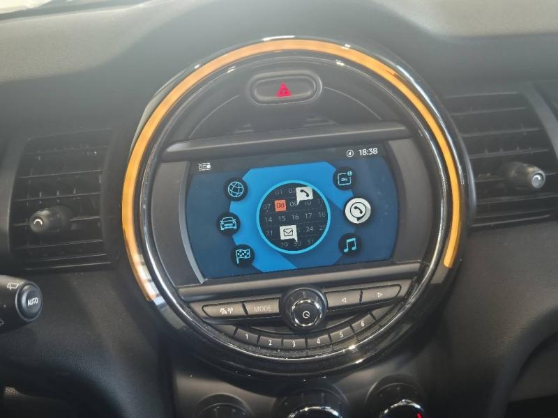 Image MINI Mini Cooper 136ch Edition Greenwich BVA7 109g