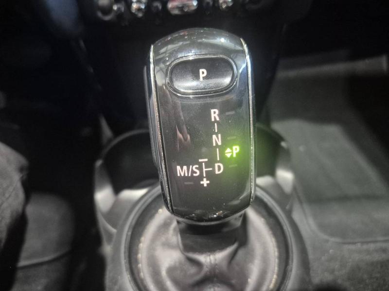 Image MINI Mini Cooper 136ch Edition Greenwich BVA7 109g