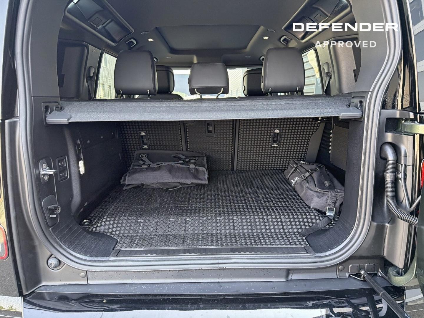Image LAND-ROVER Defender 110 2.0 P300e PHEV X-Dynamic HSE