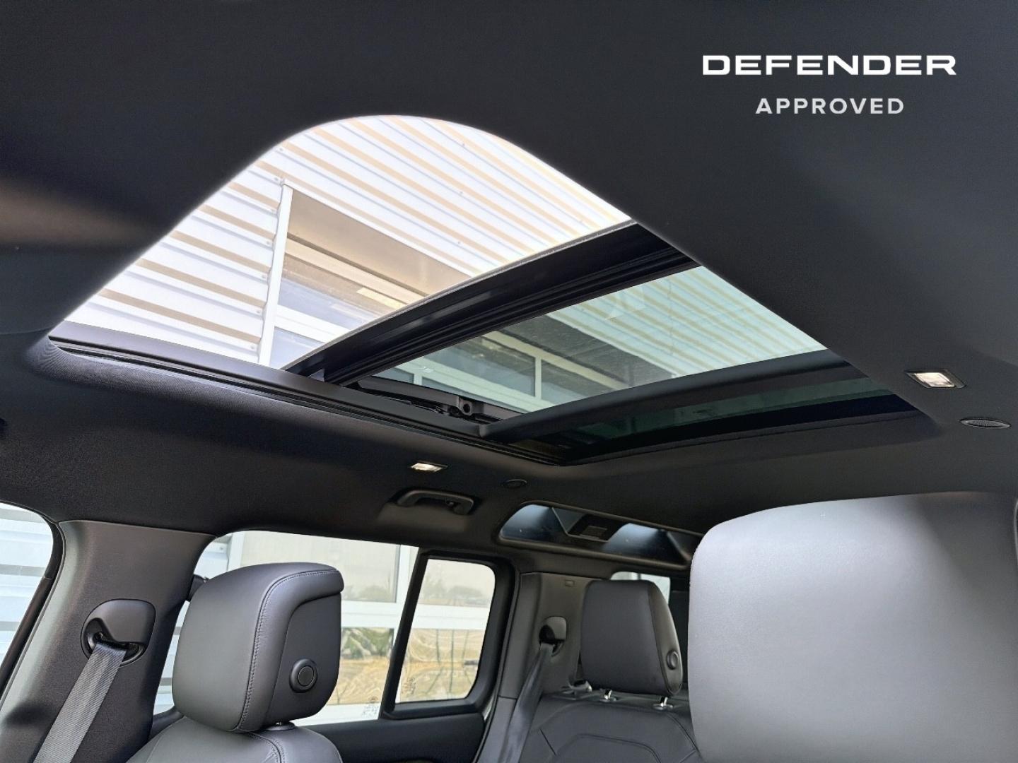 Image LAND-ROVER Defender 110 2.0 P300e PHEV X-Dynamic HSE