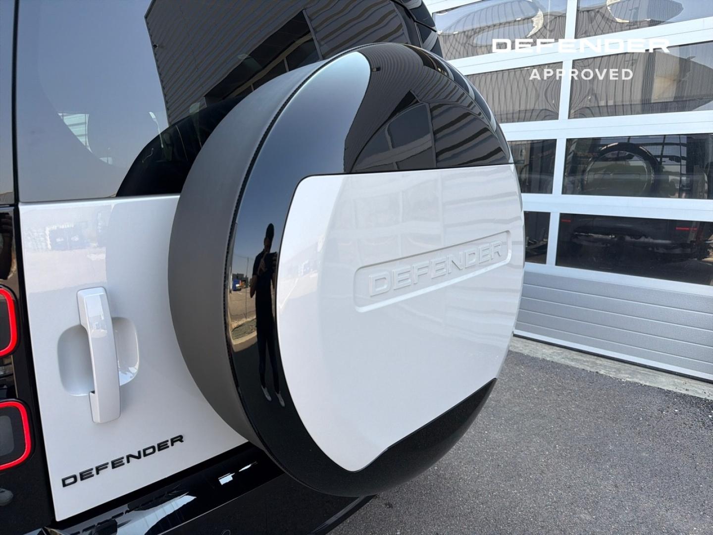 Image LAND-ROVER Defender 110 2.0 P300e PHEV X-Dynamic HSE