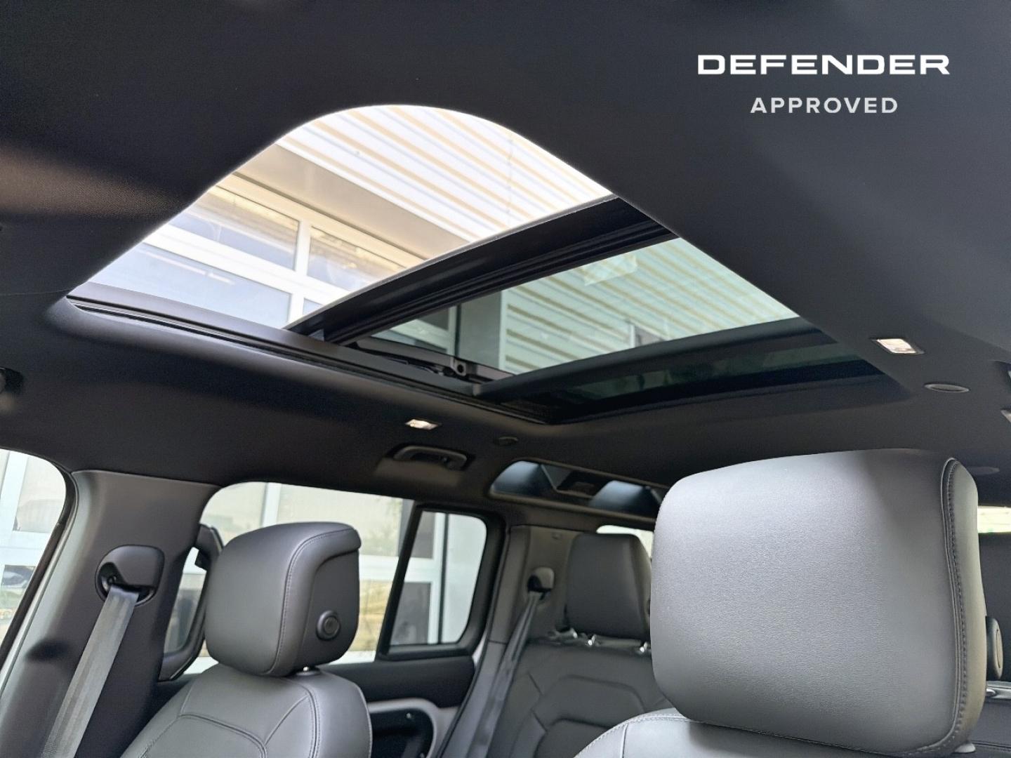 Image LAND-ROVER Defender 110 2.0 P300e PHEV X-Dynamic HSE