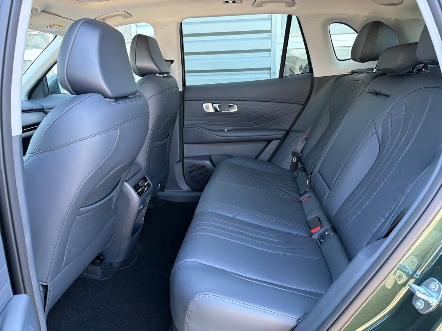 Image GEELY Starray 1.5 EM-i 99+218ch Max+
