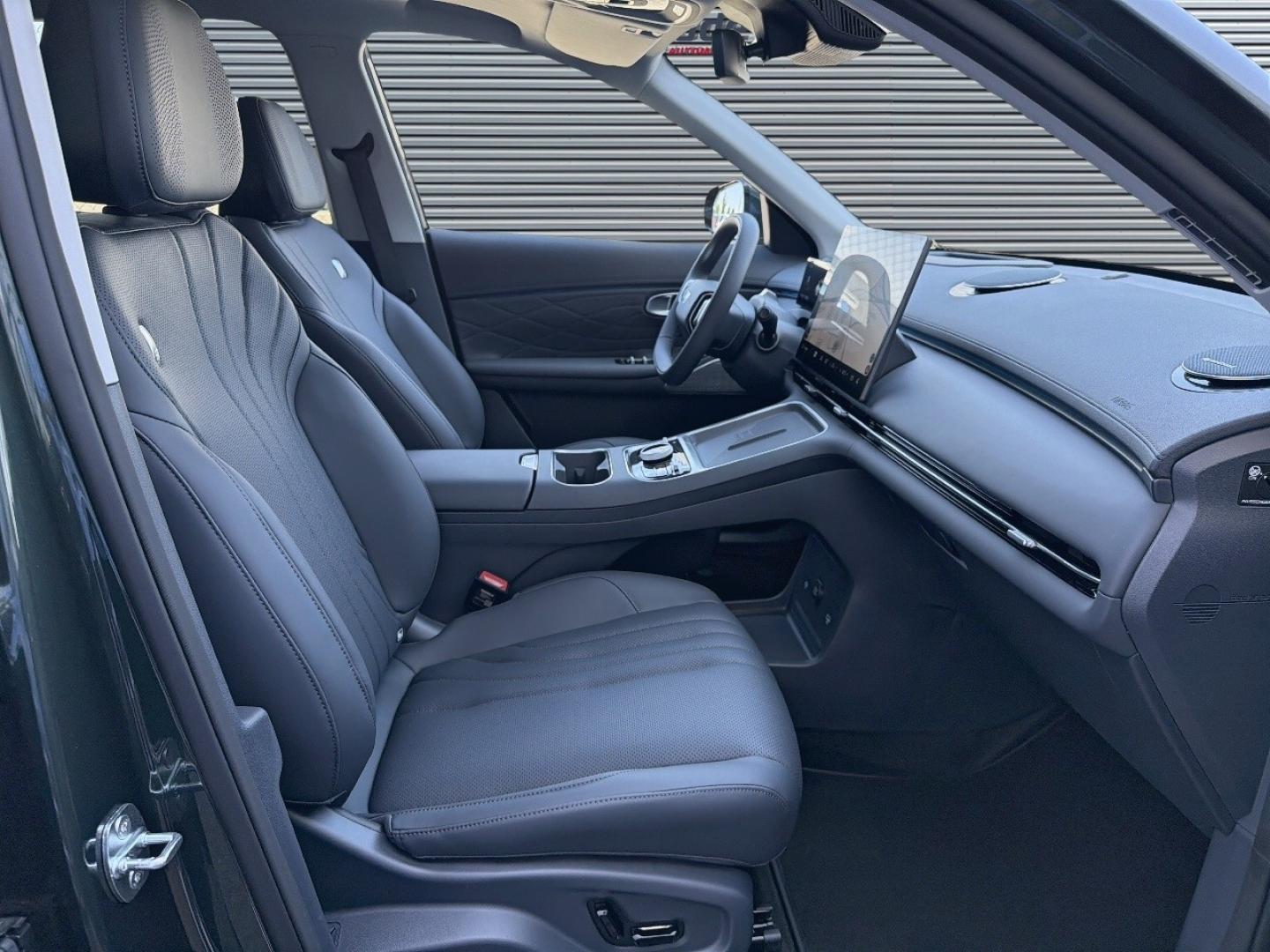 Image GEELY Starray 1.5 EM-i 99+218ch Max+