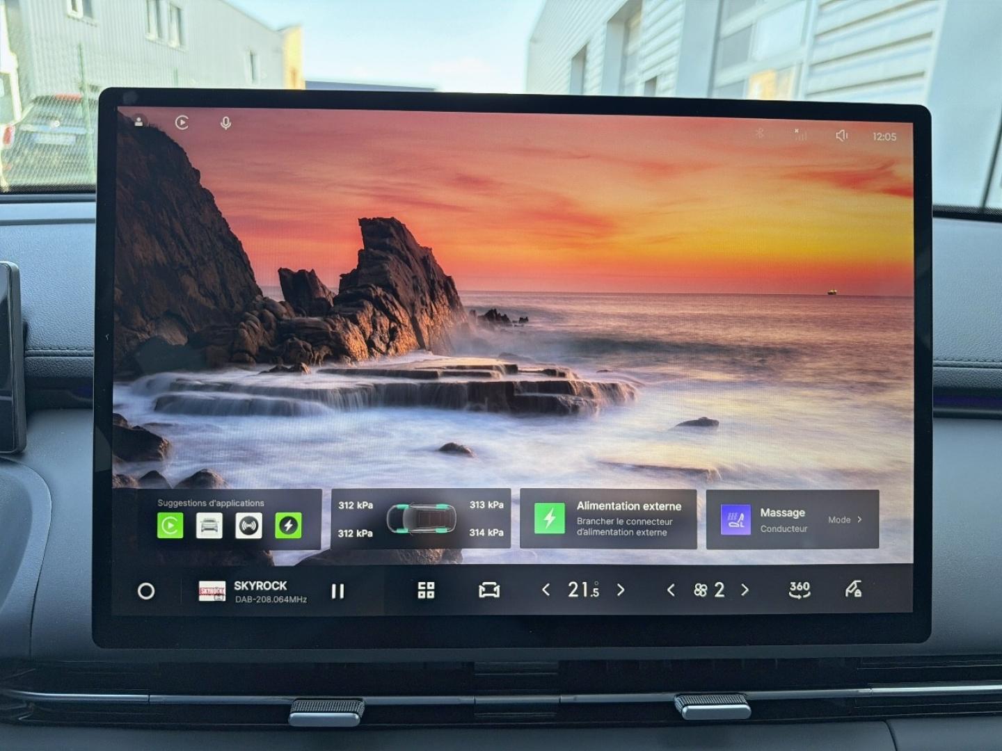 Image GEELY Starray 1.5 EM-i 99+218ch Max+