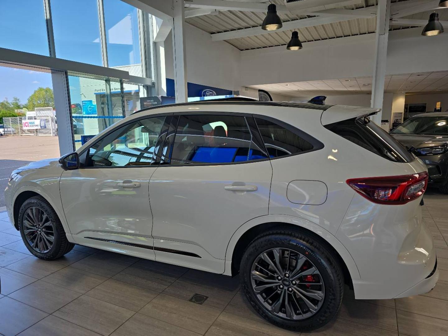Image FORD Kuga 2.5 Duratec 180ch Hybrid FlexiFuel Sound Edition Powershift