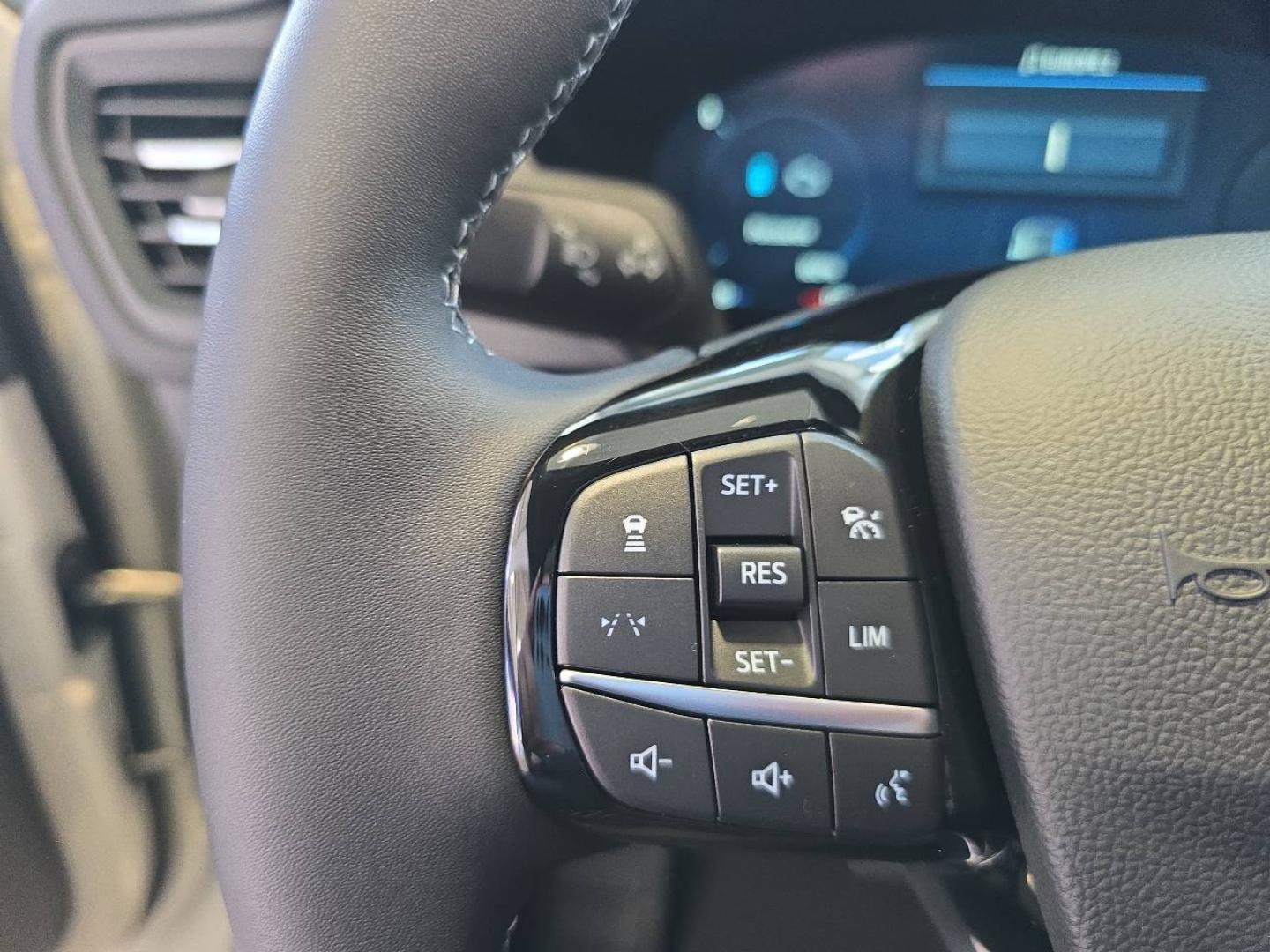 Image FORD Kuga 2.5 Duratec 180ch Hybrid FlexiFuel Sound Edition Powershift