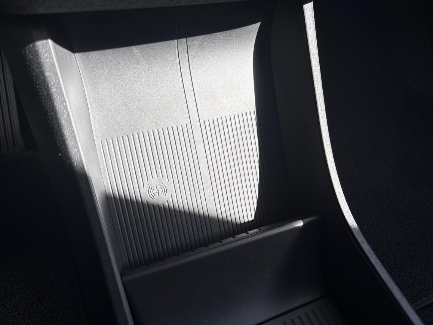 Image VOLVO EX30 P5 Long Range 272ch 69kWh Black Edition