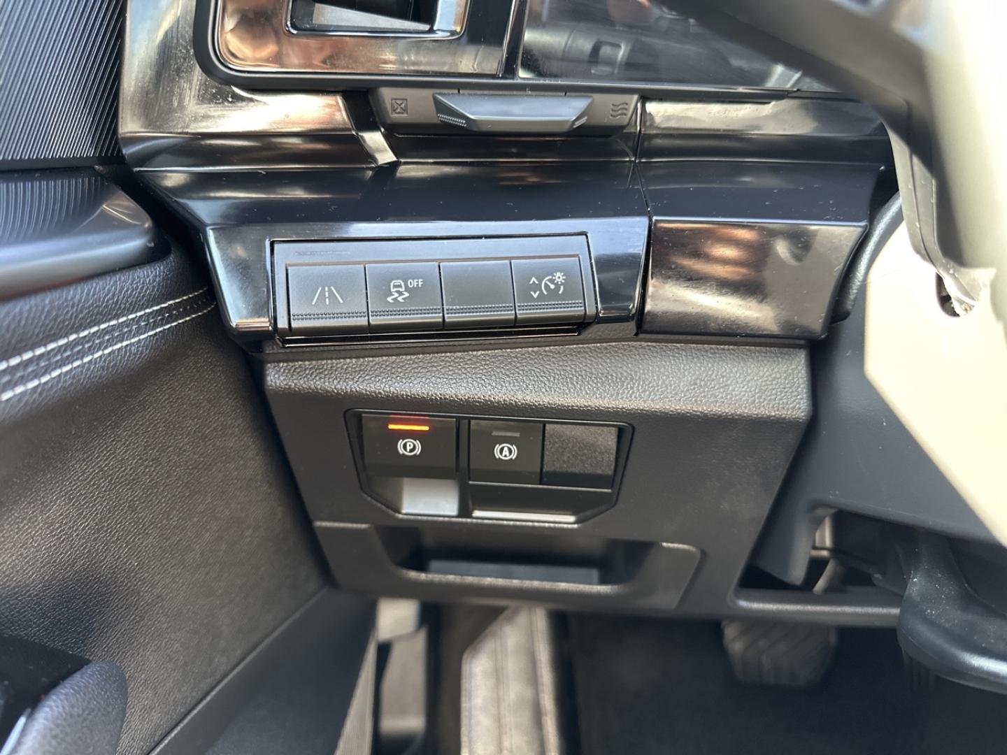 Image RENAULT Austral 1.2 E-Tech full hybrid 200ch Techno - 24