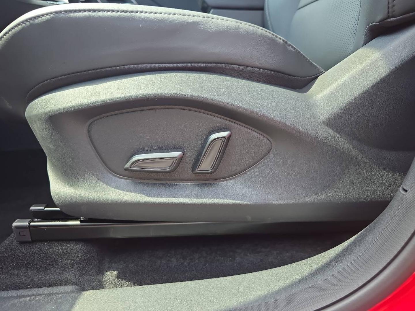 MG MOTOR ZS 1.5 Hybrid+ 197ch Luxury - Miniature 15