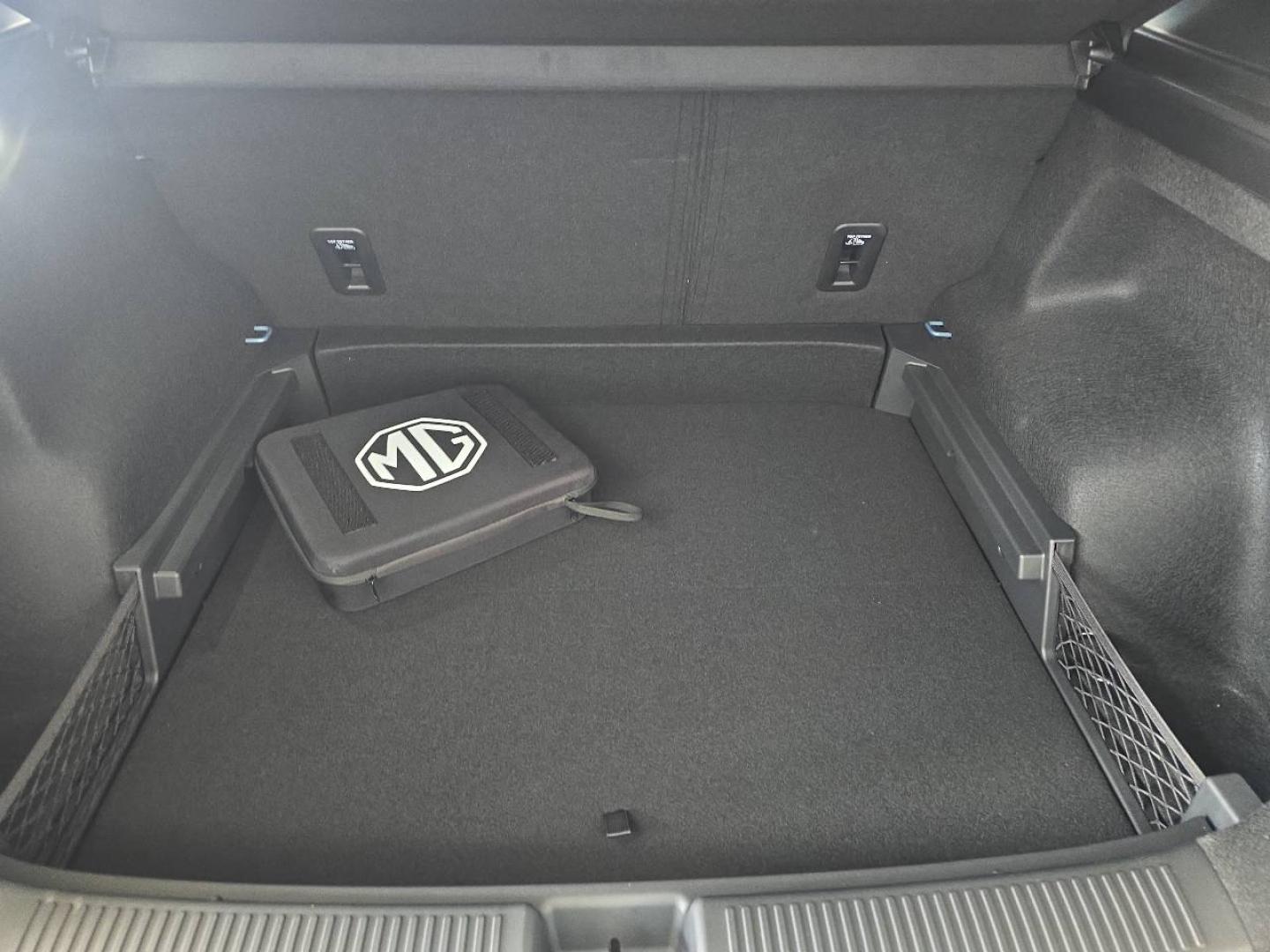 MG MOTOR MGS5 EV 231ch - 64kWh Luxury - Miniature 5