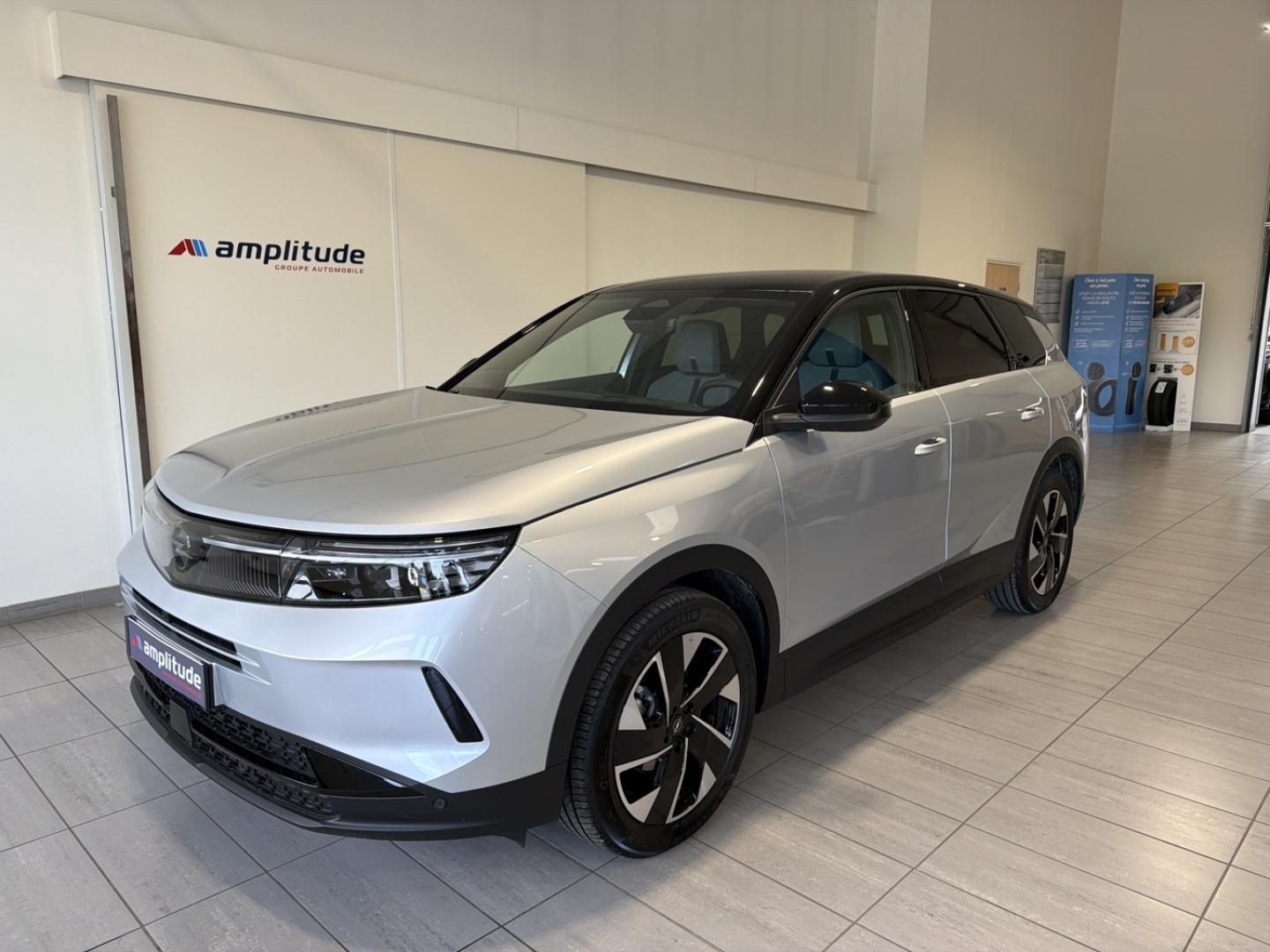Photo OPEL Grandland 1.2 Turbo Hybrid 136ch GS e-DCT6