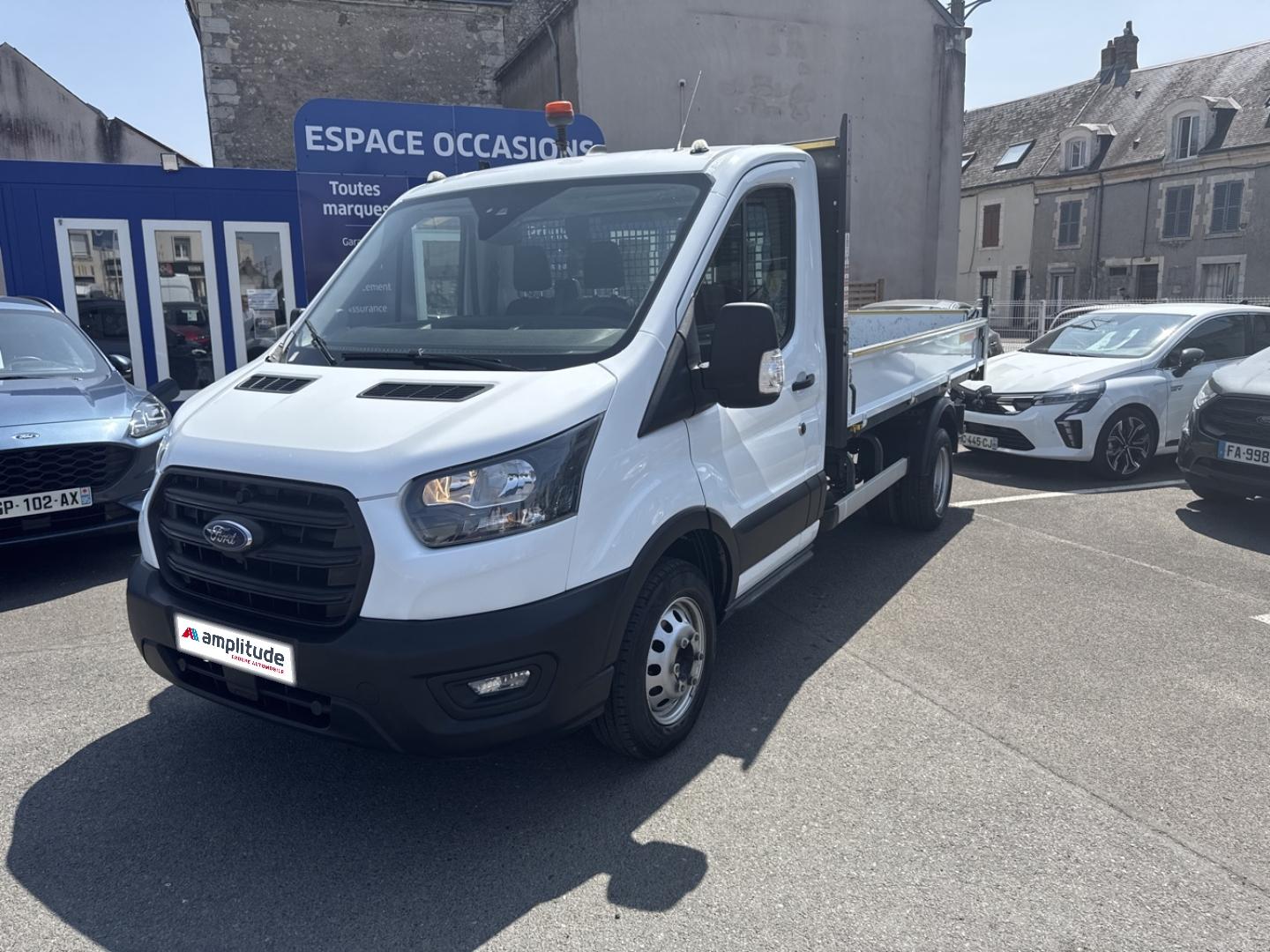 Photo FORD Transit 2T CCb P350 L2 2.0 EcoBlue 165ch HD RJ Trend BENNE